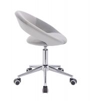 Kosmetická židle NAPOLI VELUR na stříbrné podstavě s kolečky - světle šedá